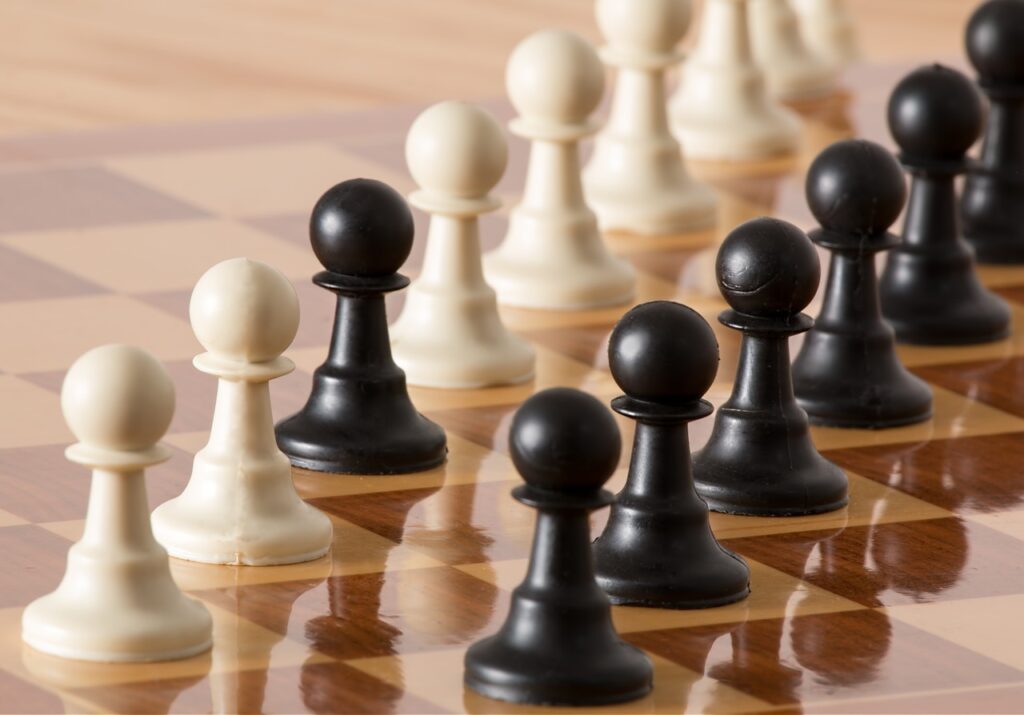 pawn, chess pieces, strategy-2430046.jpg